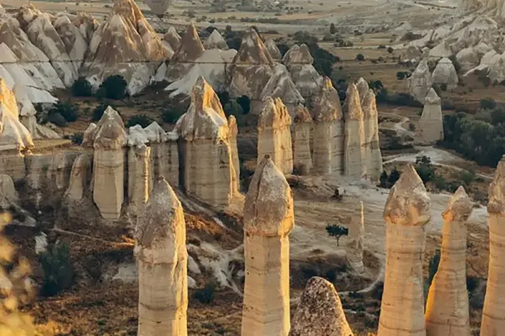 love valley 800-600x600